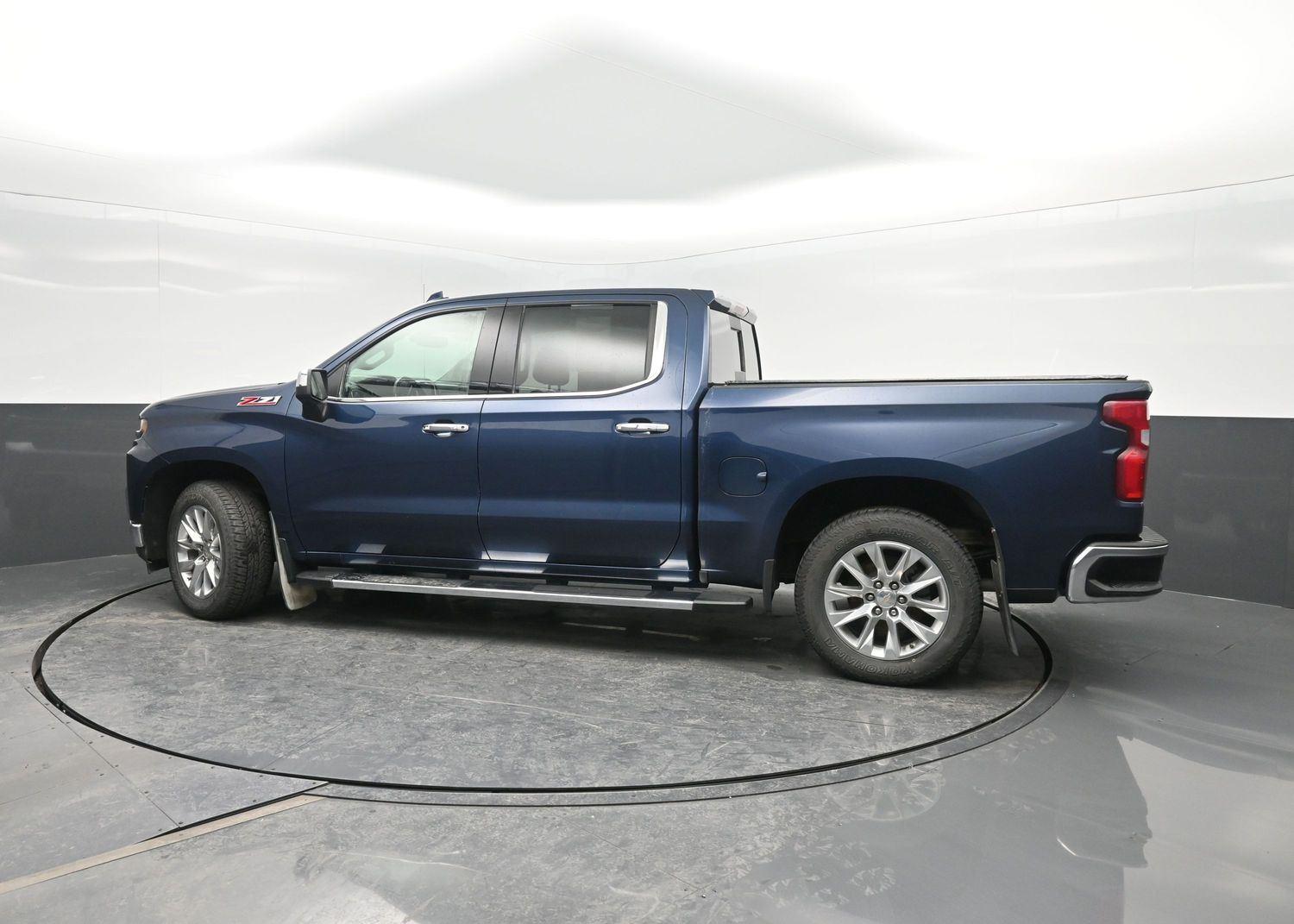 Used 2022 Northsky Blue Metallic Chevrolet LTZ image 45