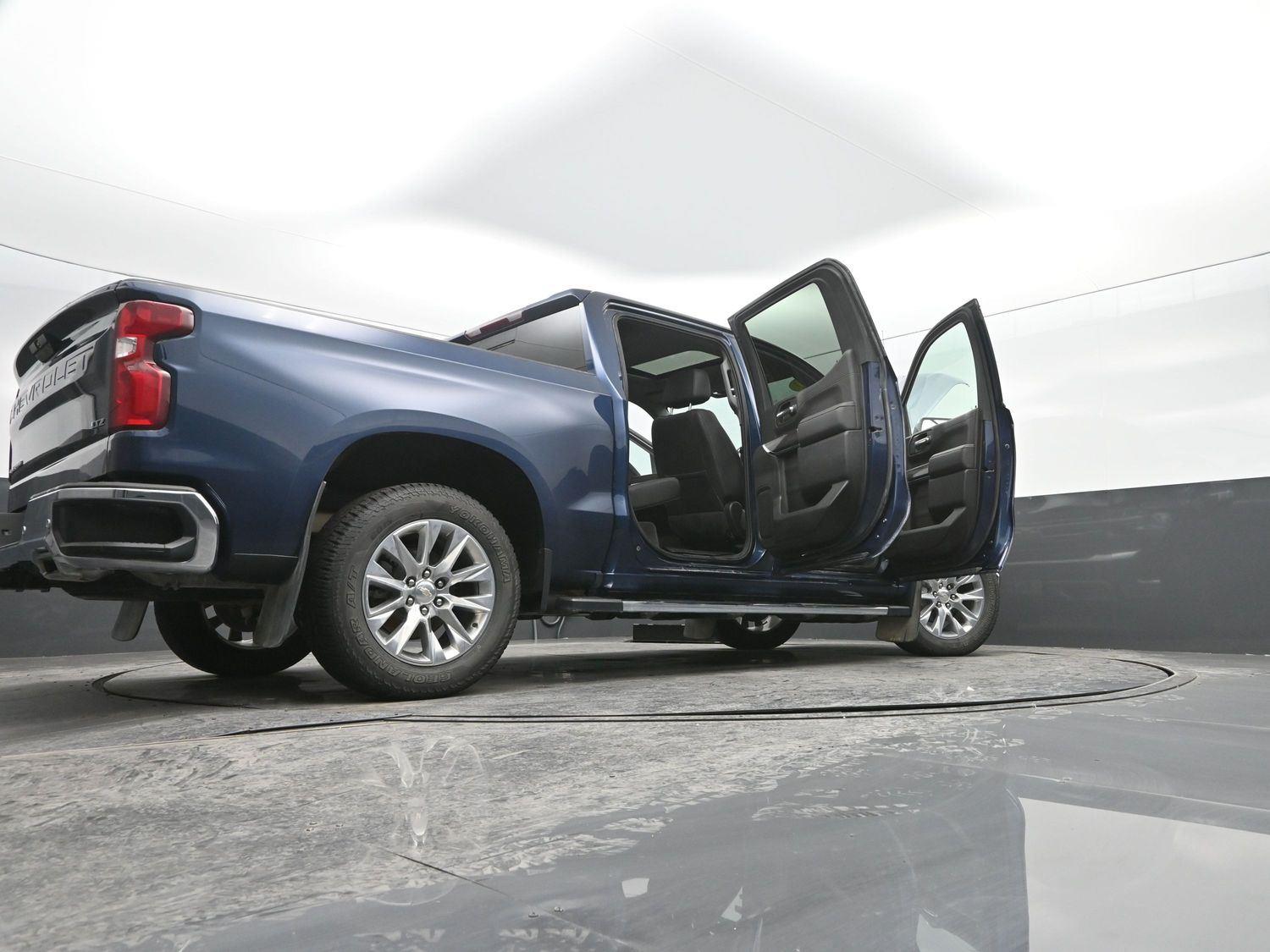 Used 2022 Northsky Blue Metallic Chevrolet LTZ image 54