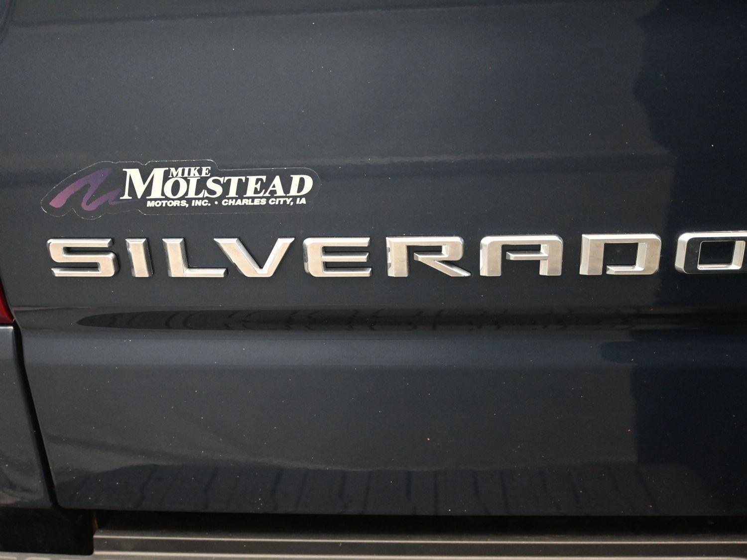 Used 2022 Northsky Blue Metallic Chevrolet LTZ image 17