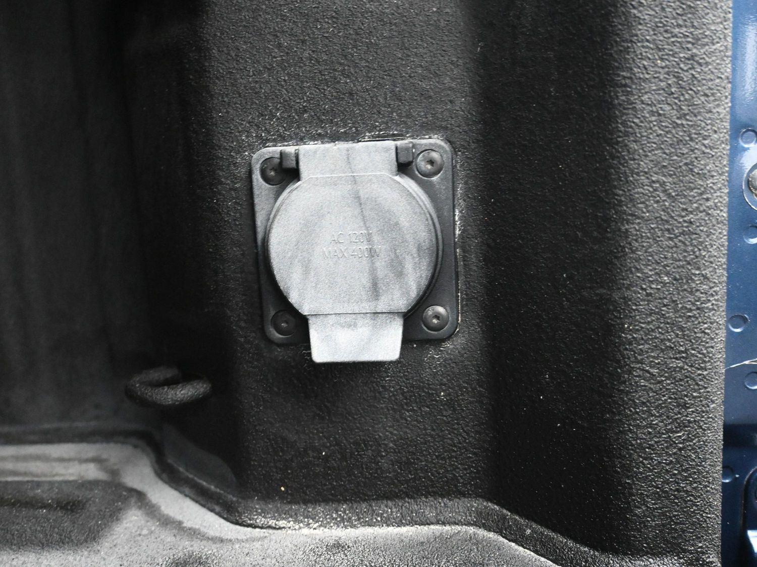 Used 2022 Northsky Blue Metallic Chevrolet LTZ image 19