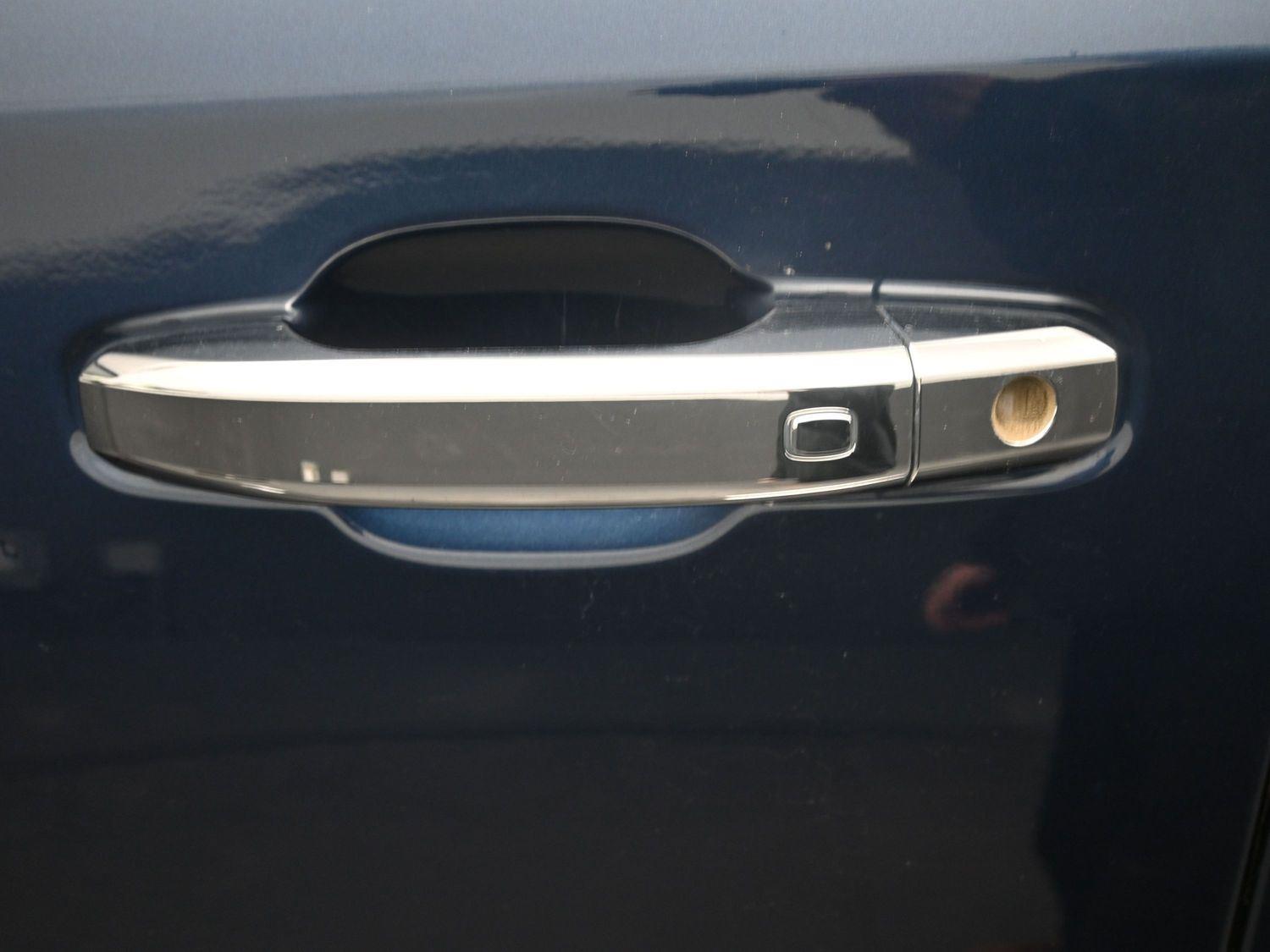 Used 2022 Northsky Blue Metallic Chevrolet LTZ image 20