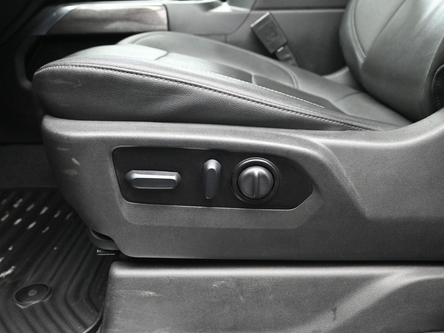 Used 2022 Northsky Blue Metallic Chevrolet LTZ image 24