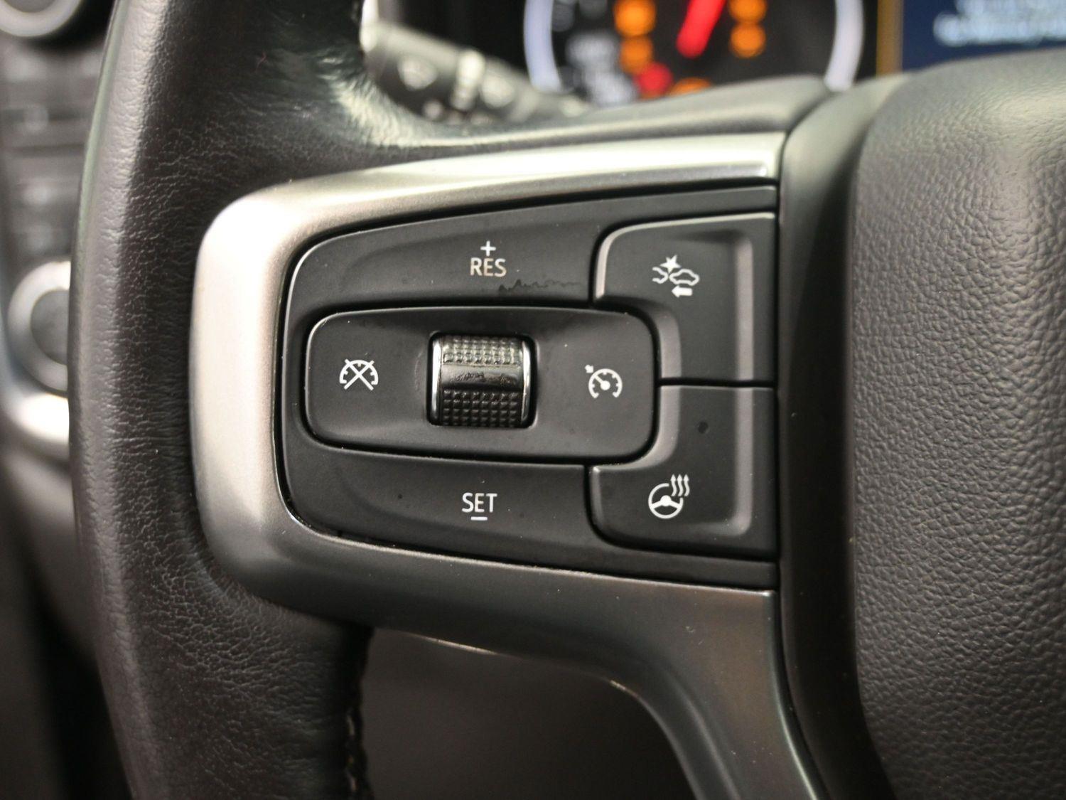 Used 2022 Northsky Blue Metallic Chevrolet LTZ image 27