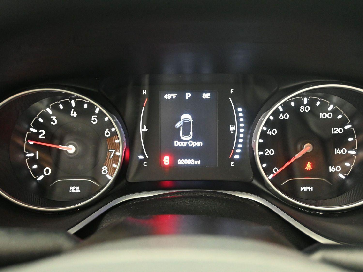 Used 2019 Redline Pearlcoat Jeep Altitude image 20