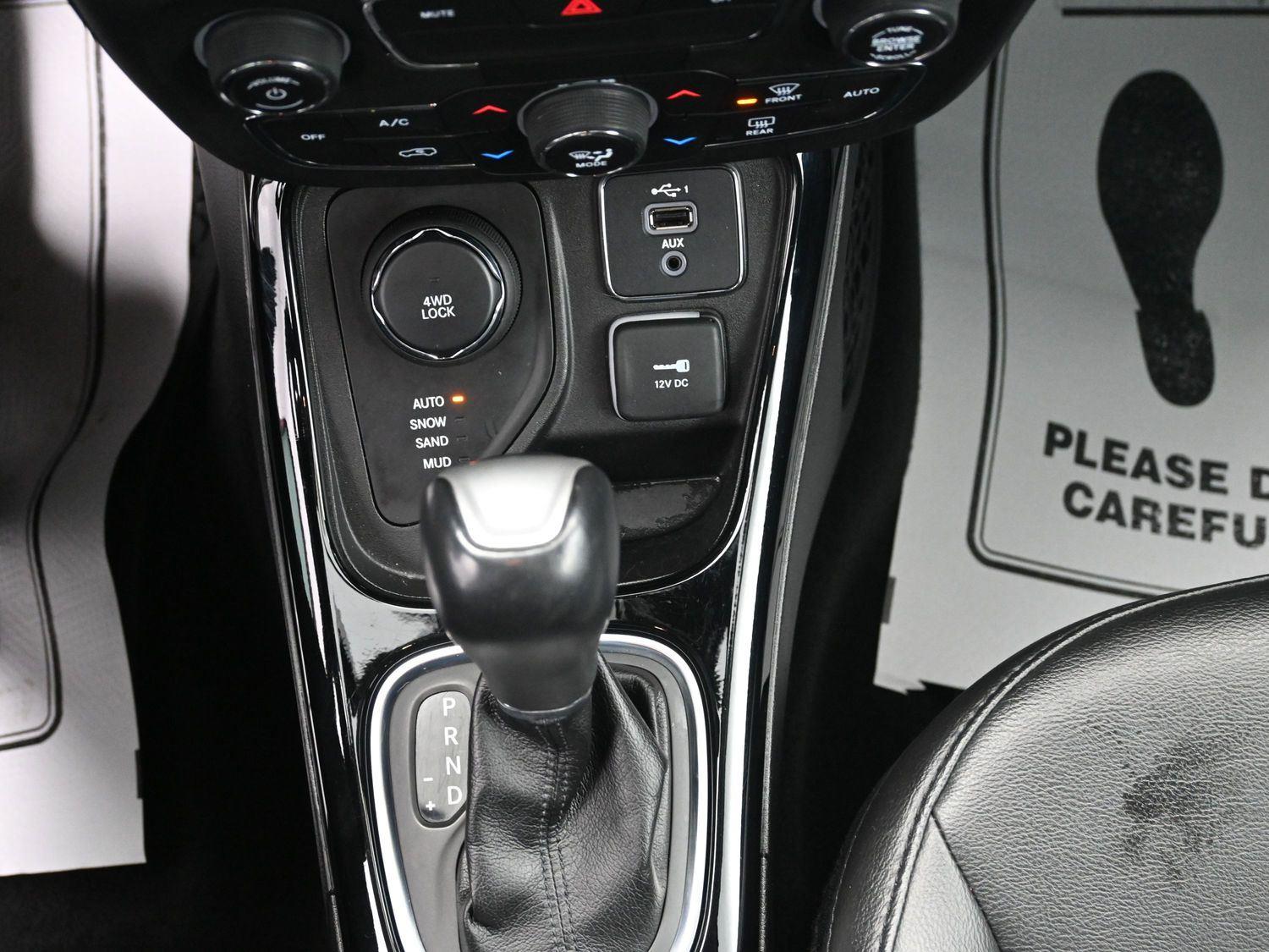 Used 2019 Redline Pearlcoat Jeep Altitude image 25