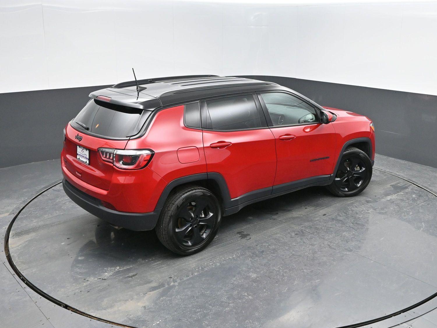 Used 2019 Redline Pearlcoat Jeep Altitude image 32