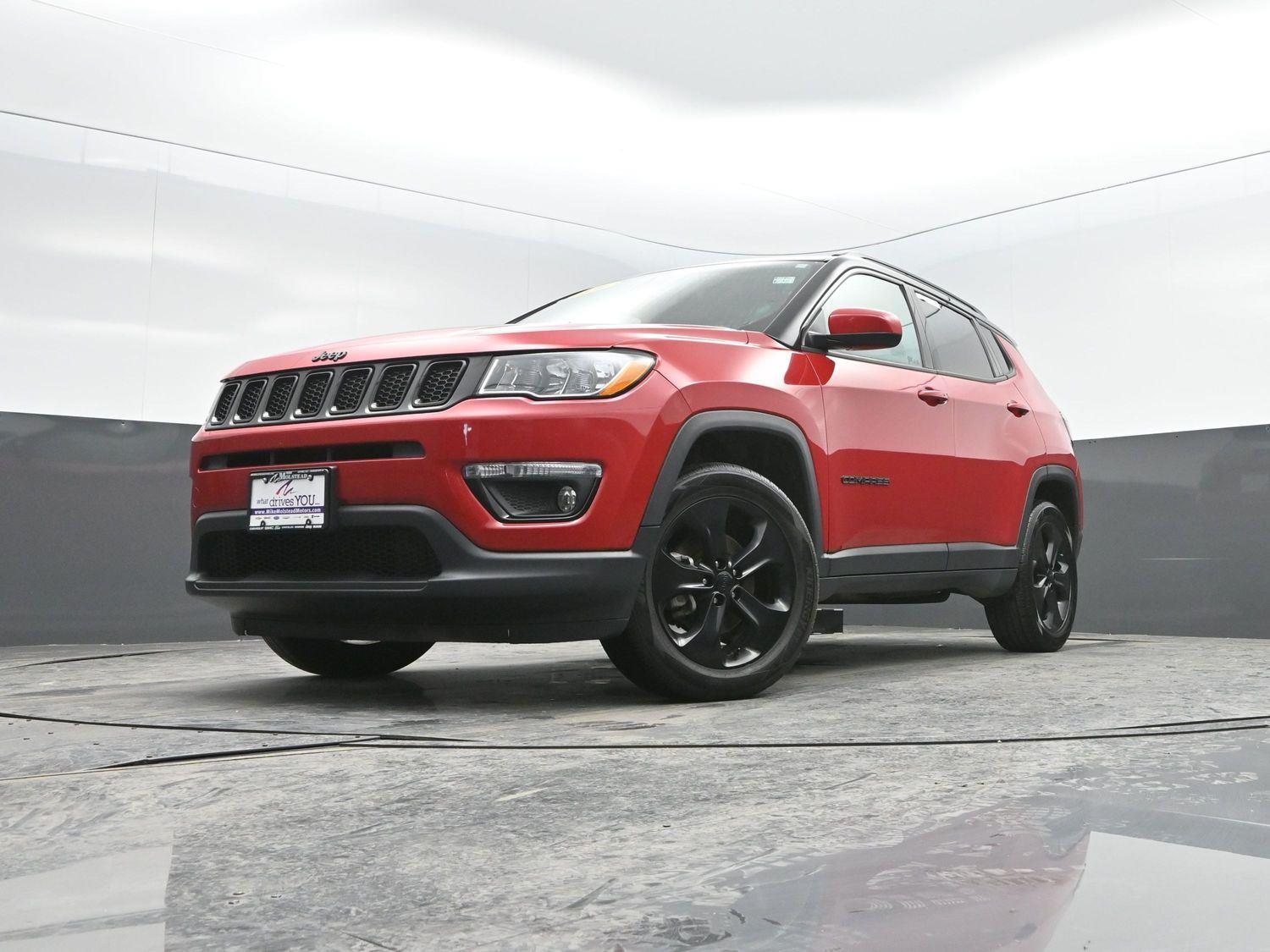Used 2019 Redline Pearlcoat Jeep Altitude image 38