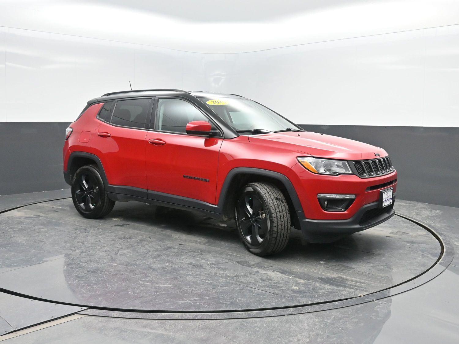 Used 2019 Redline Pearlcoat Jeep Altitude image 4