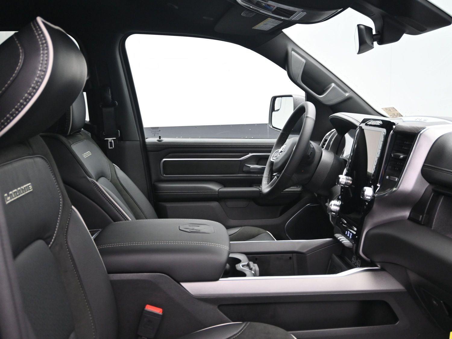 Used 2026 Forged Blue Metallic Ram Laramie image 9