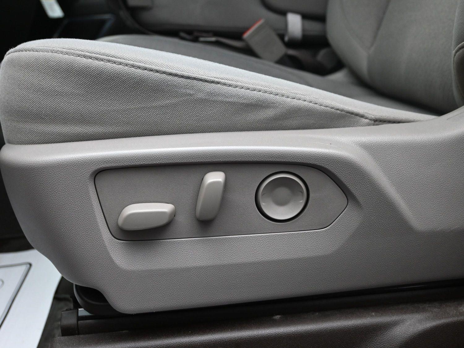 Used 2024 Onyx Black GMC SLE image 20