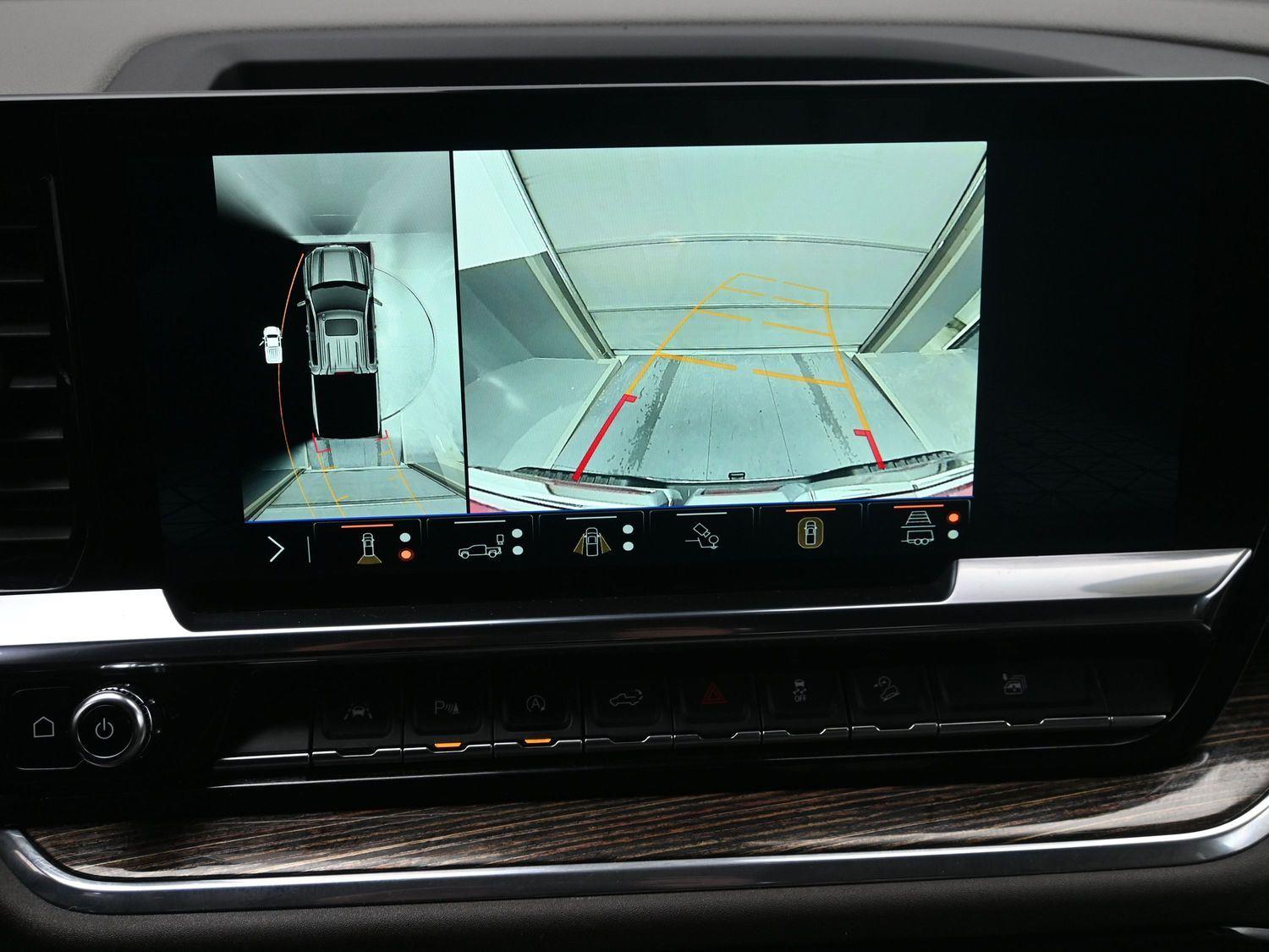 Used 2024 Onyx Black GMC SLE image 29