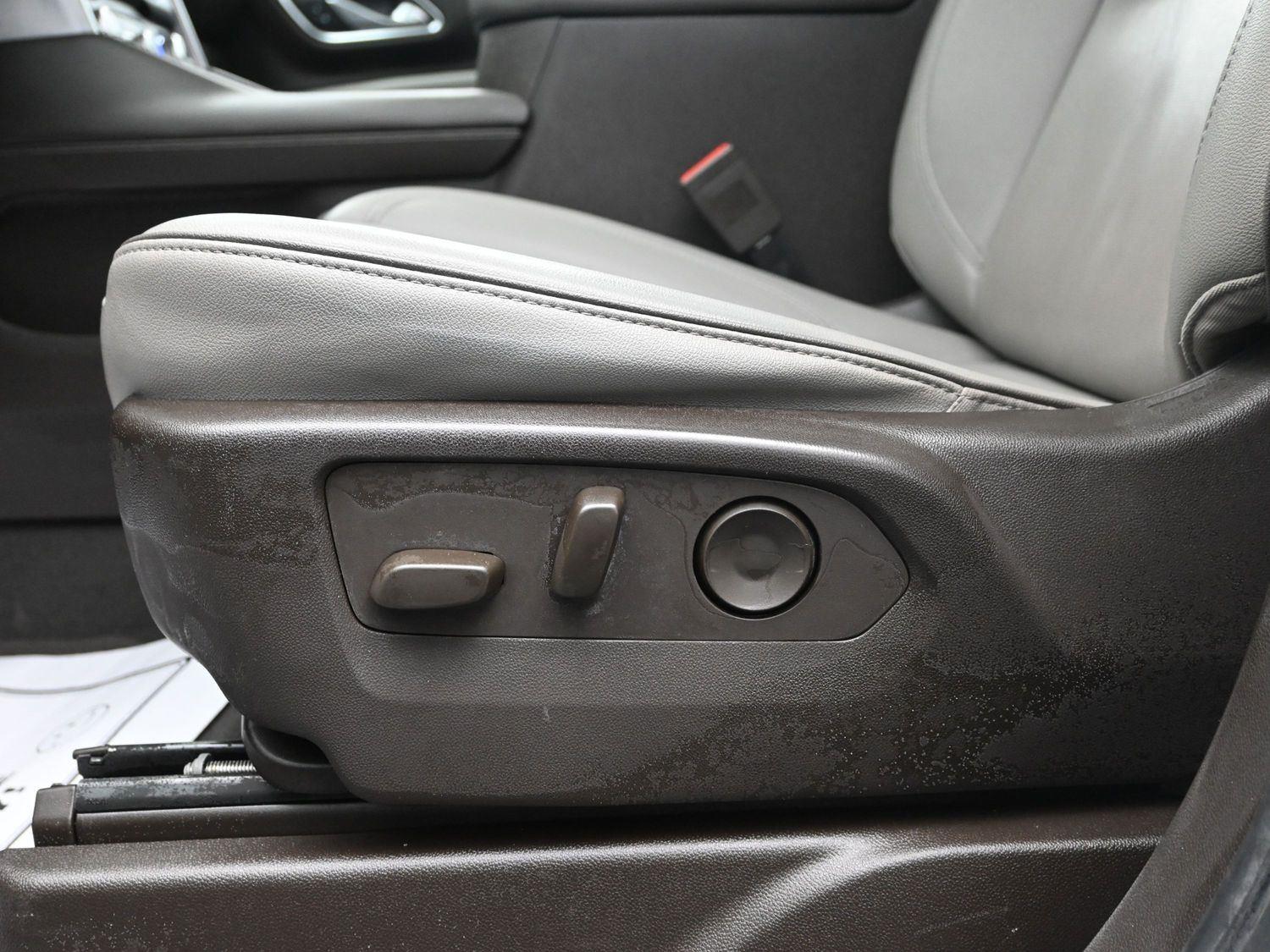 Used 2022 Summit White GMC SLT image 26