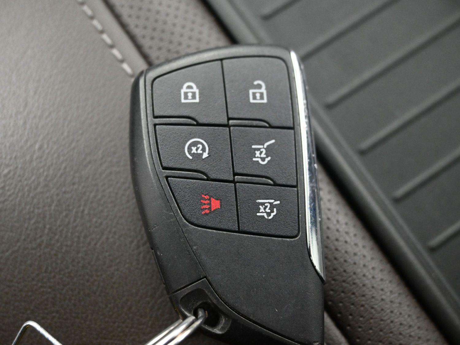 Used 2022 Summit White GMC SLT image 41