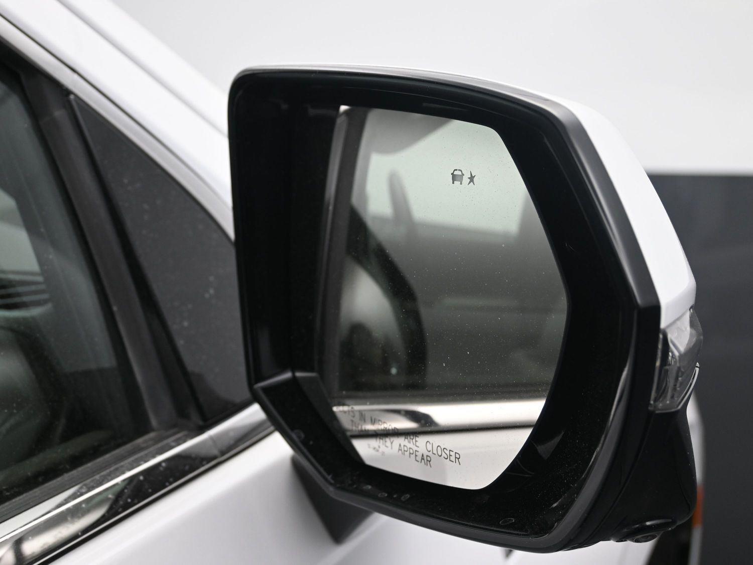 Used 2022 Summit White GMC SLT image 9