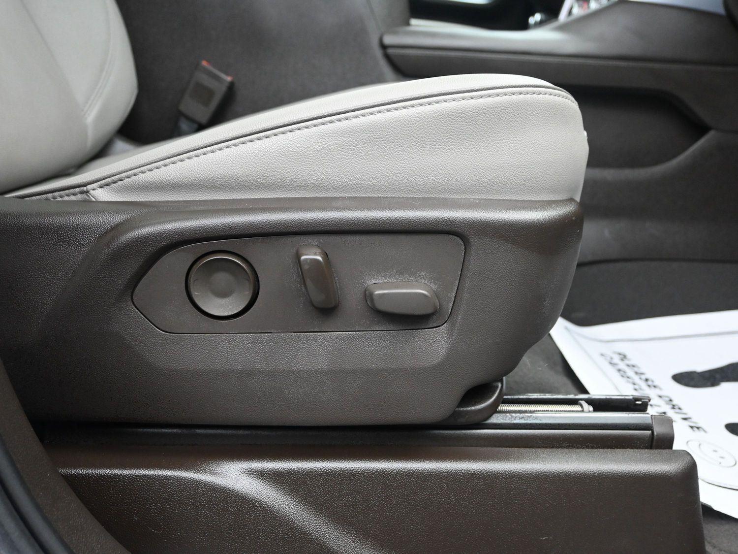 Used 2022 Summit White GMC SLT image 12