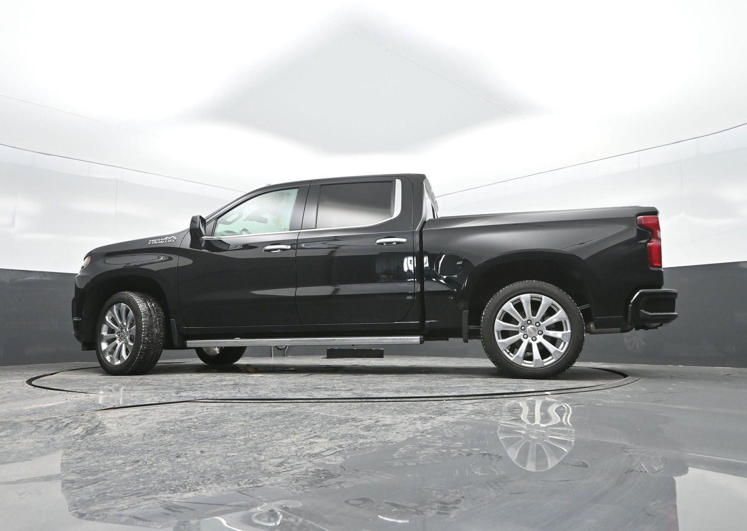 Used 2021 Black Chevrolet High Country image 40