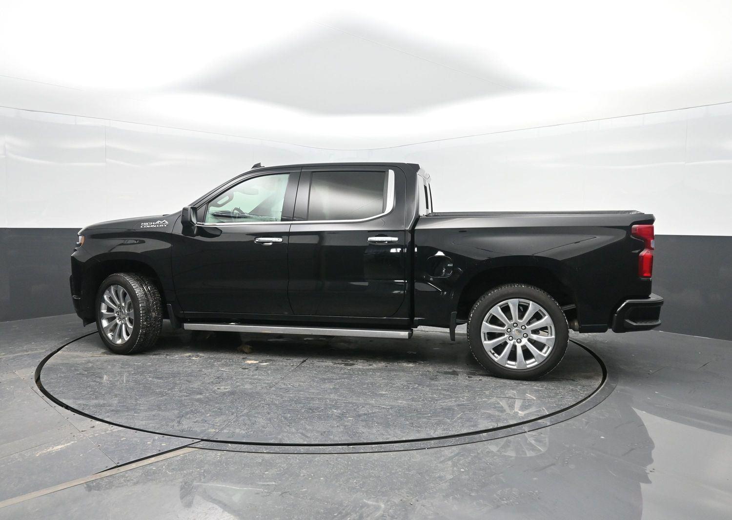 Used 2021 Black Chevrolet High Country image 47