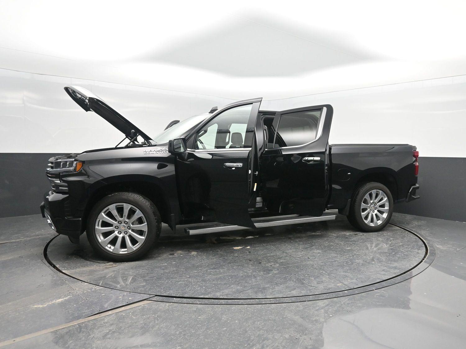Used 2021 Black Chevrolet High Country image 55