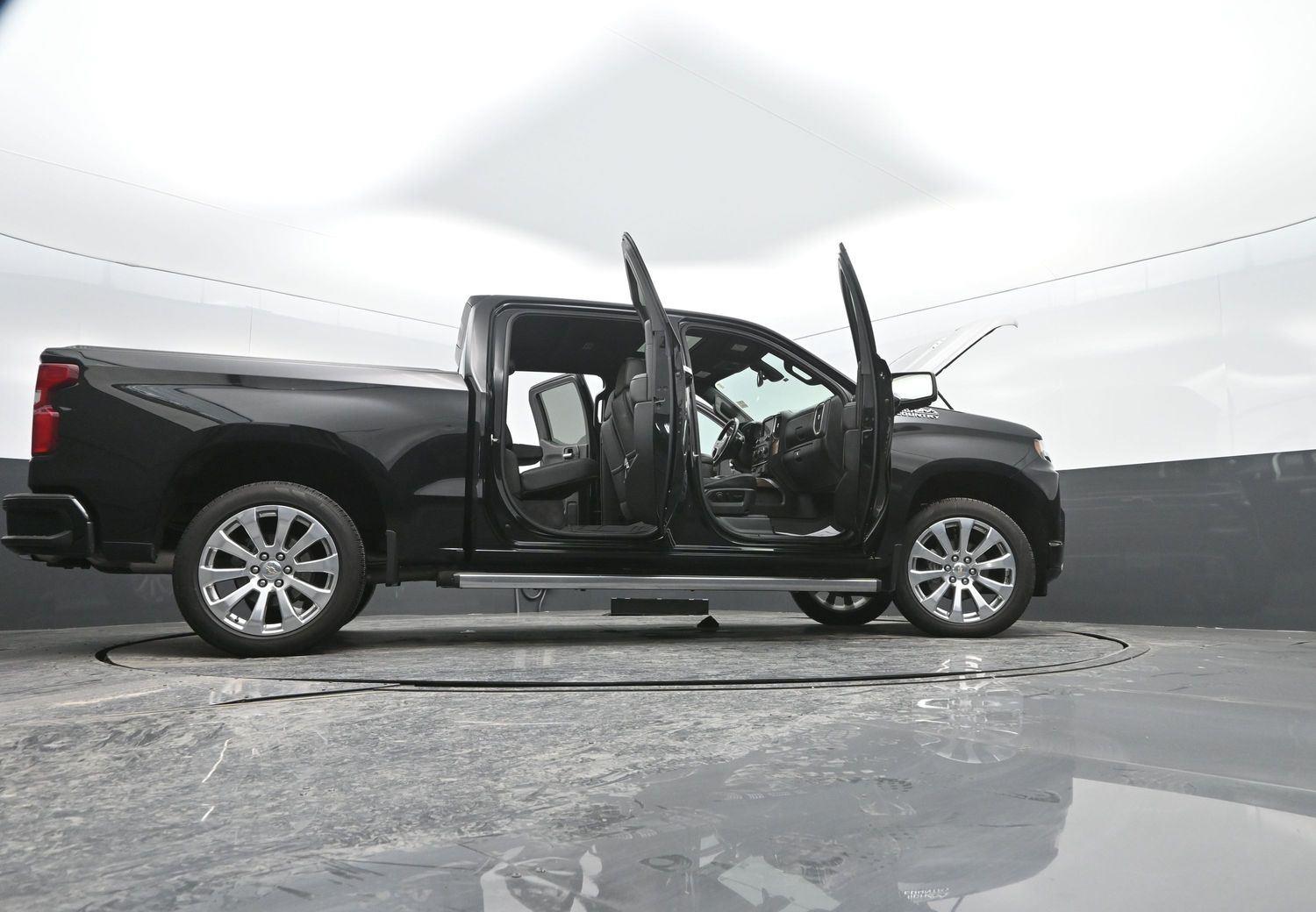 Used 2021 Black Chevrolet High Country image 58