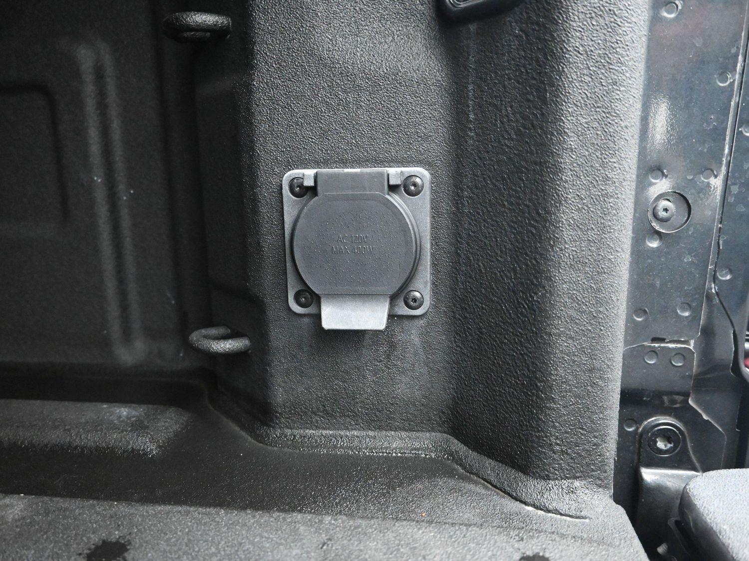 Used 2021 Black Chevrolet High Country image 20