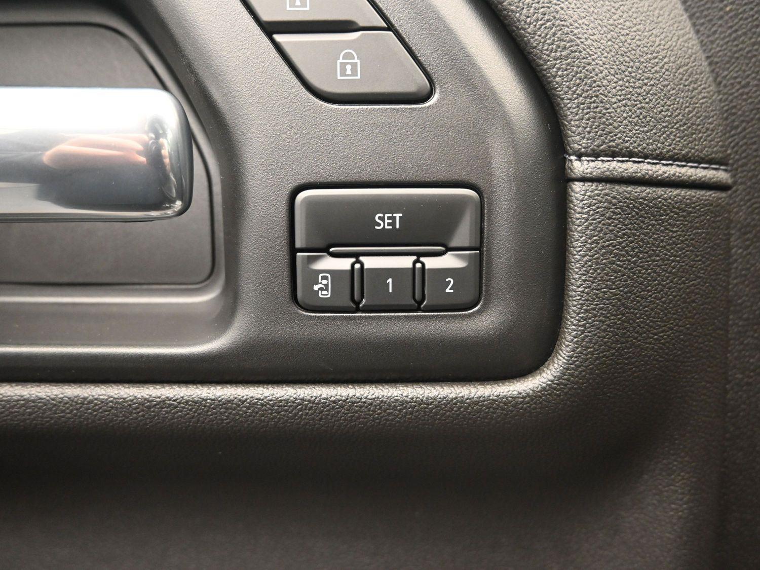 Used 2021 Black Chevrolet High Country image 24