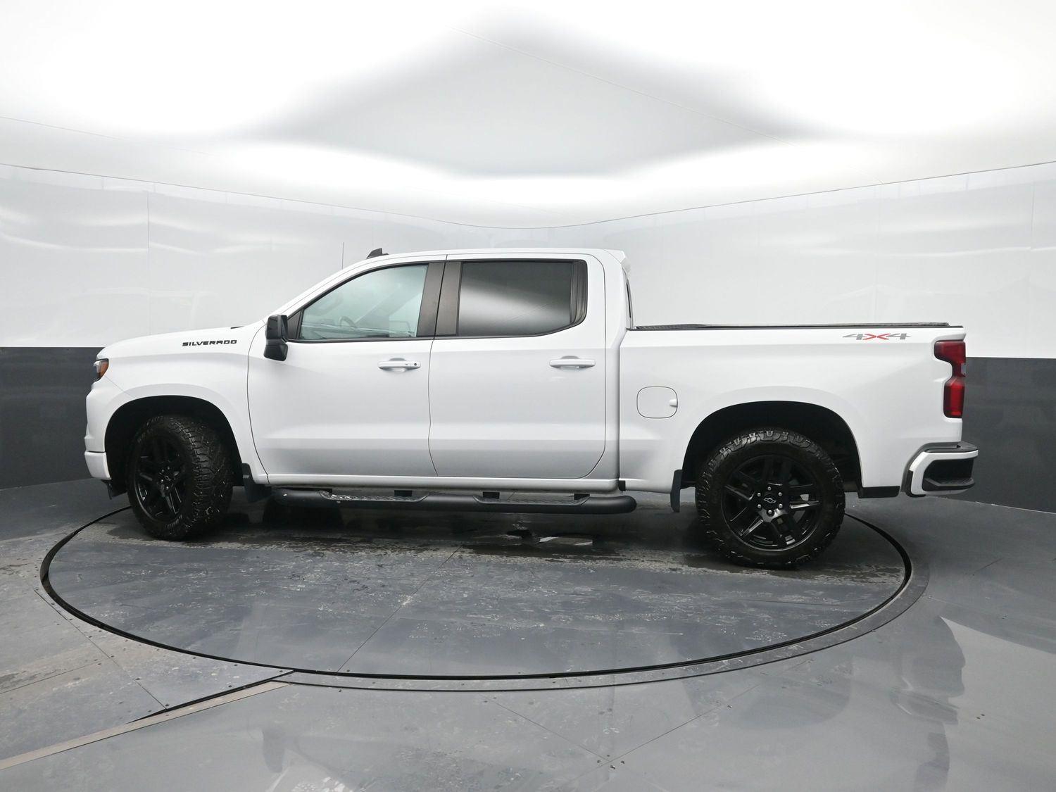 Used 2023 Black Chevrolet RST image 43