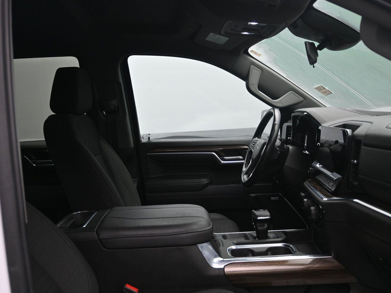 Used 2023 Black Chevrolet RST image 10