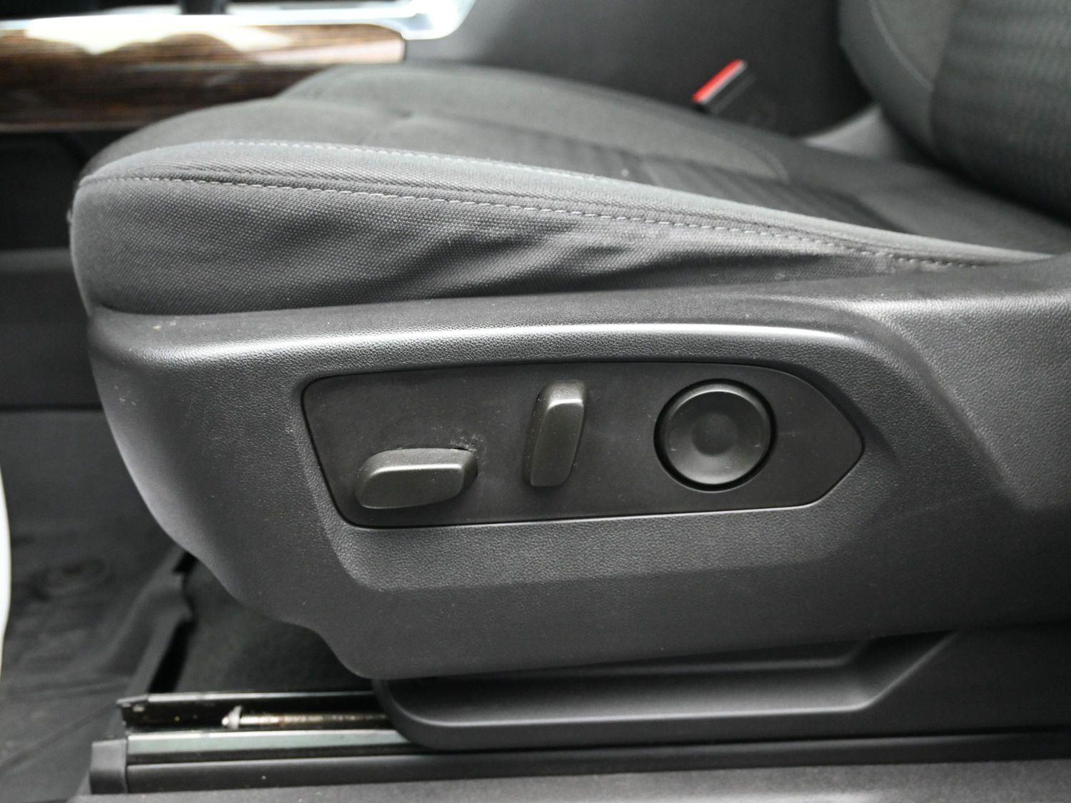 Used 2023 Black Chevrolet RST image 21