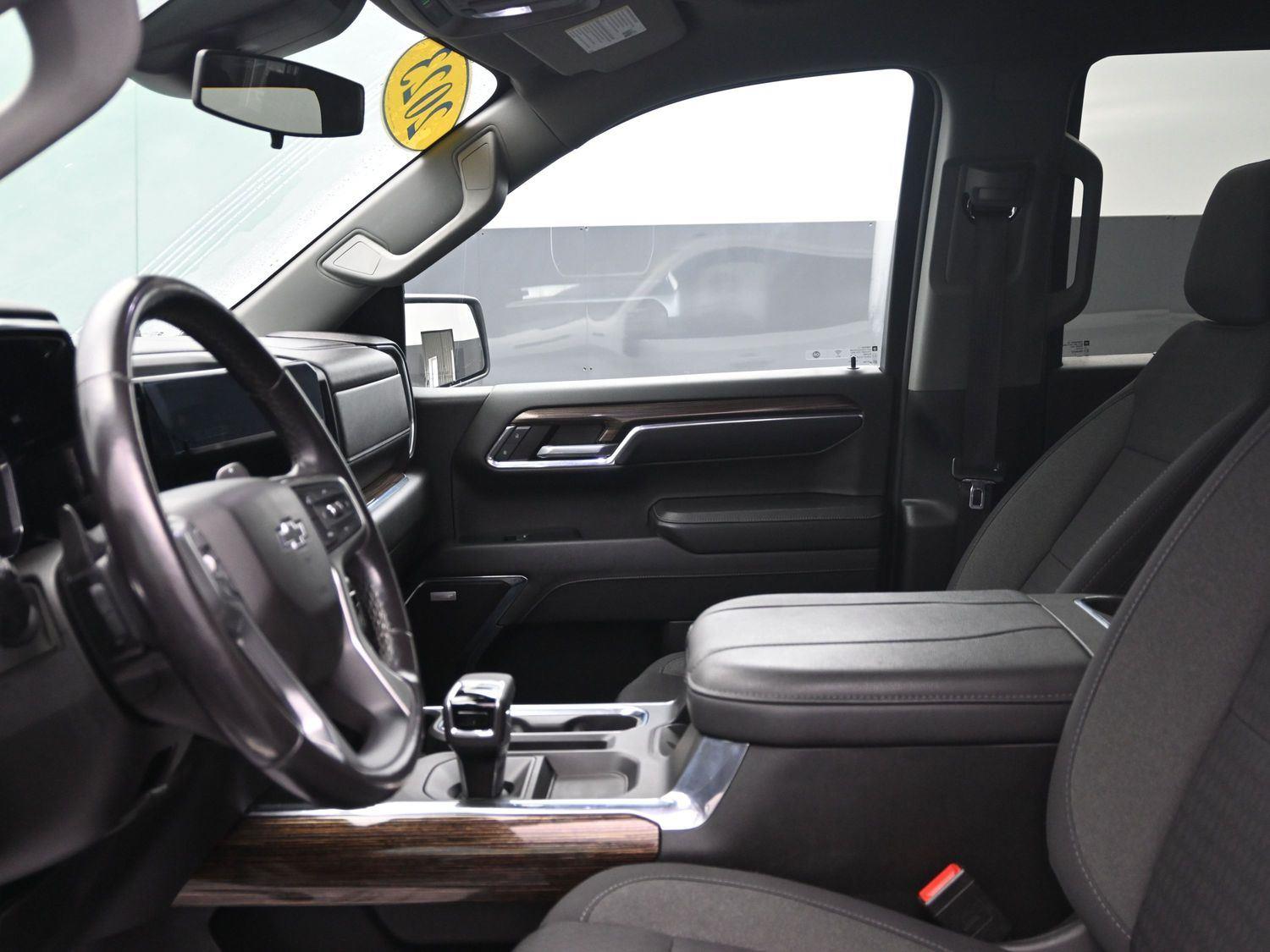 Used 2023 Black Chevrolet RST image 22