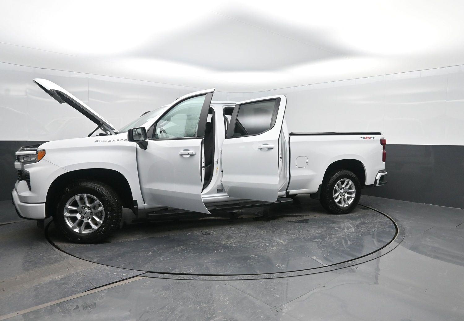 Used 2025 Summit White Chevrolet RST image 52