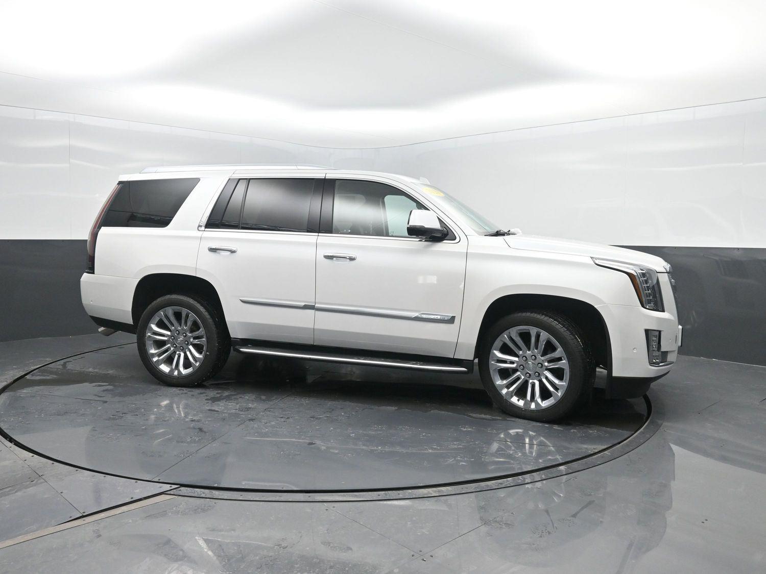 Used 2020 Crystal White Tricoat Cadillac Premium Luxury image 3