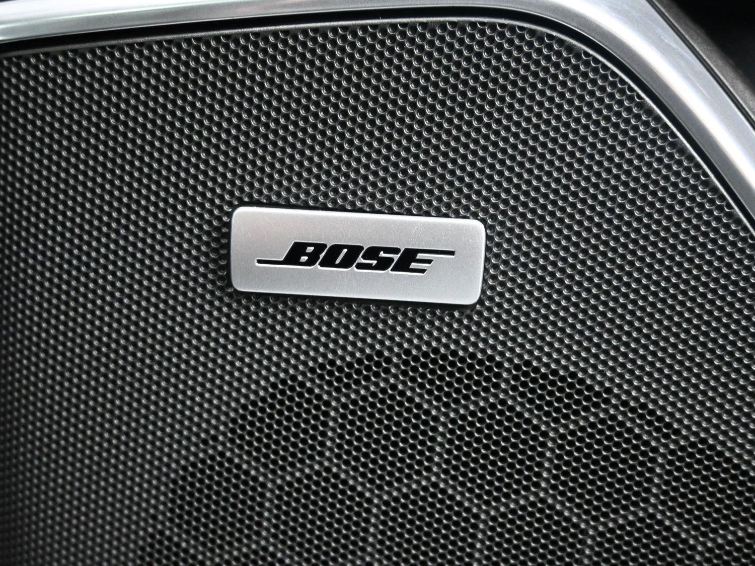 Used 2020 Crystal White Tricoat Cadillac Premium Luxury image 10