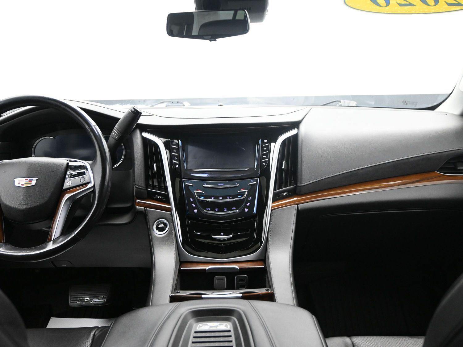 Used 2020 Crystal White Tricoat Cadillac Premium Luxury image 15