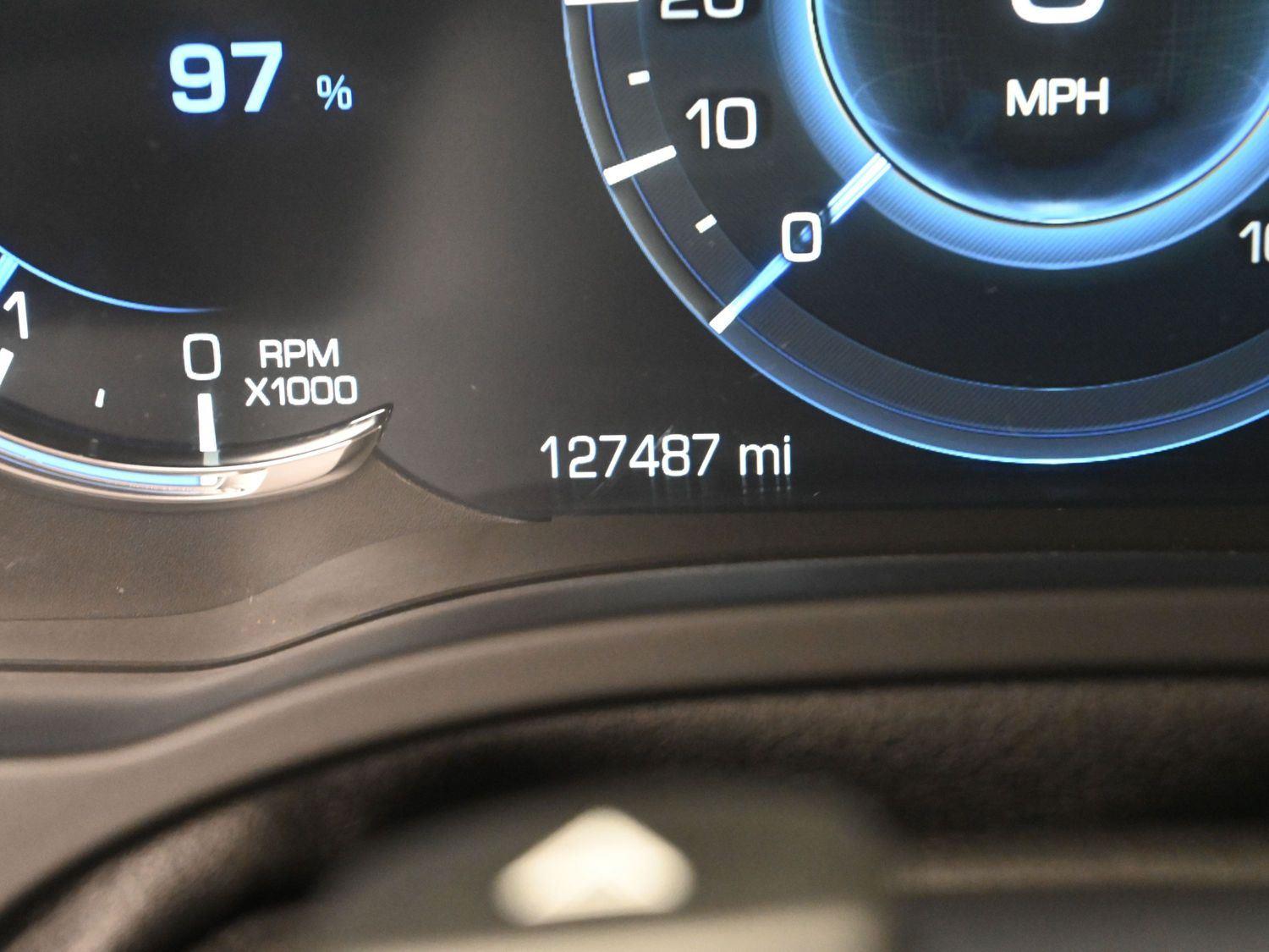 Used 2020 Crystal White Tricoat Cadillac Premium Luxury image 31