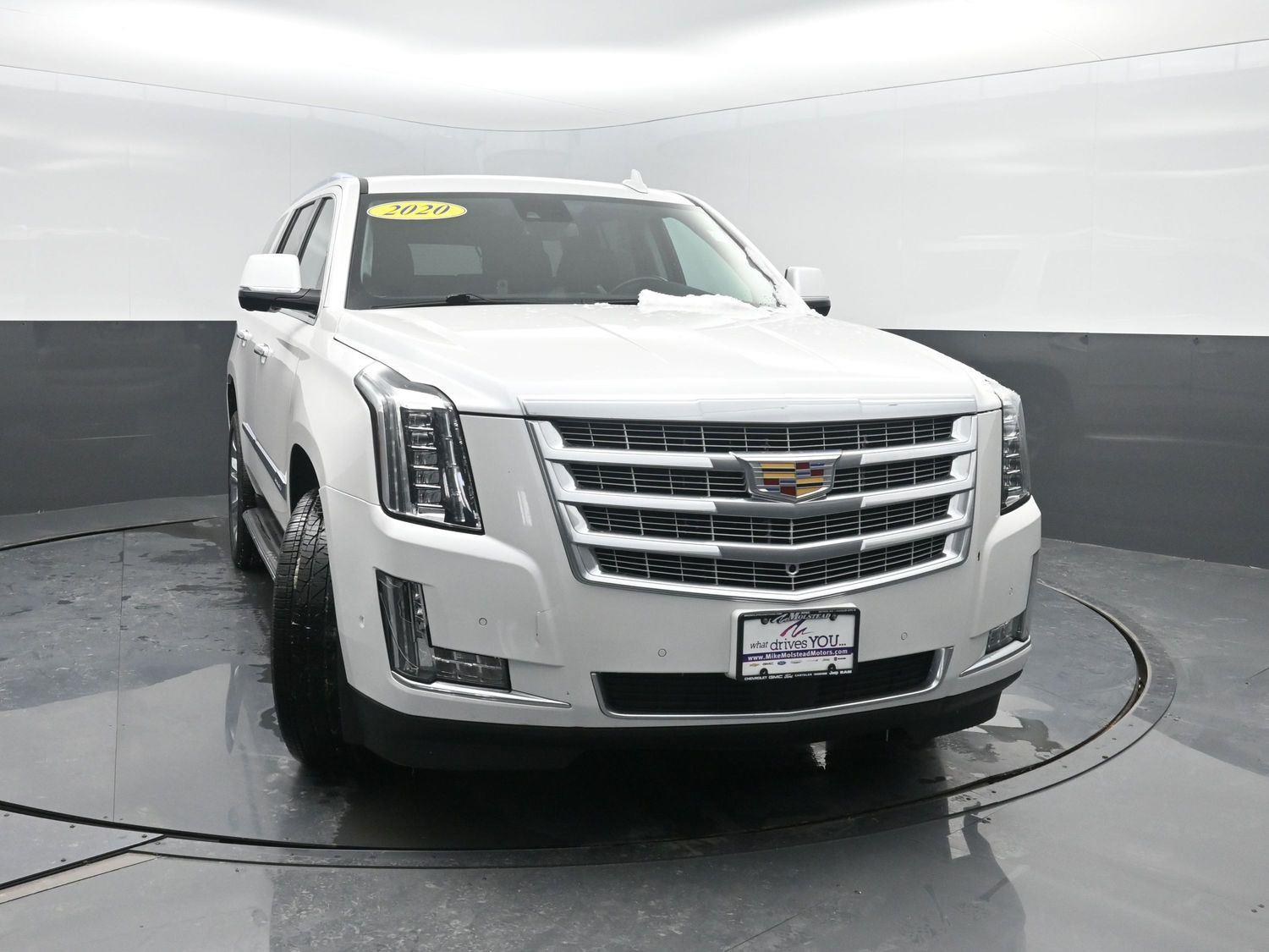 Used 2020 Crystal White Tricoat Cadillac Premium Luxury image 46