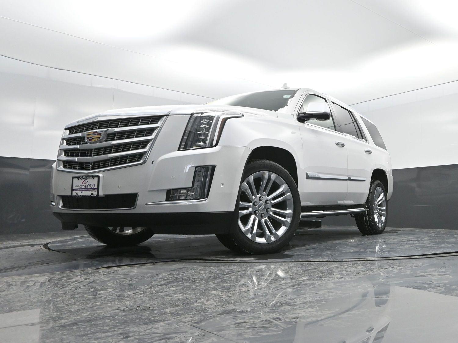 Used 2020 Crystal White Tricoat Cadillac Premium Luxury image 48