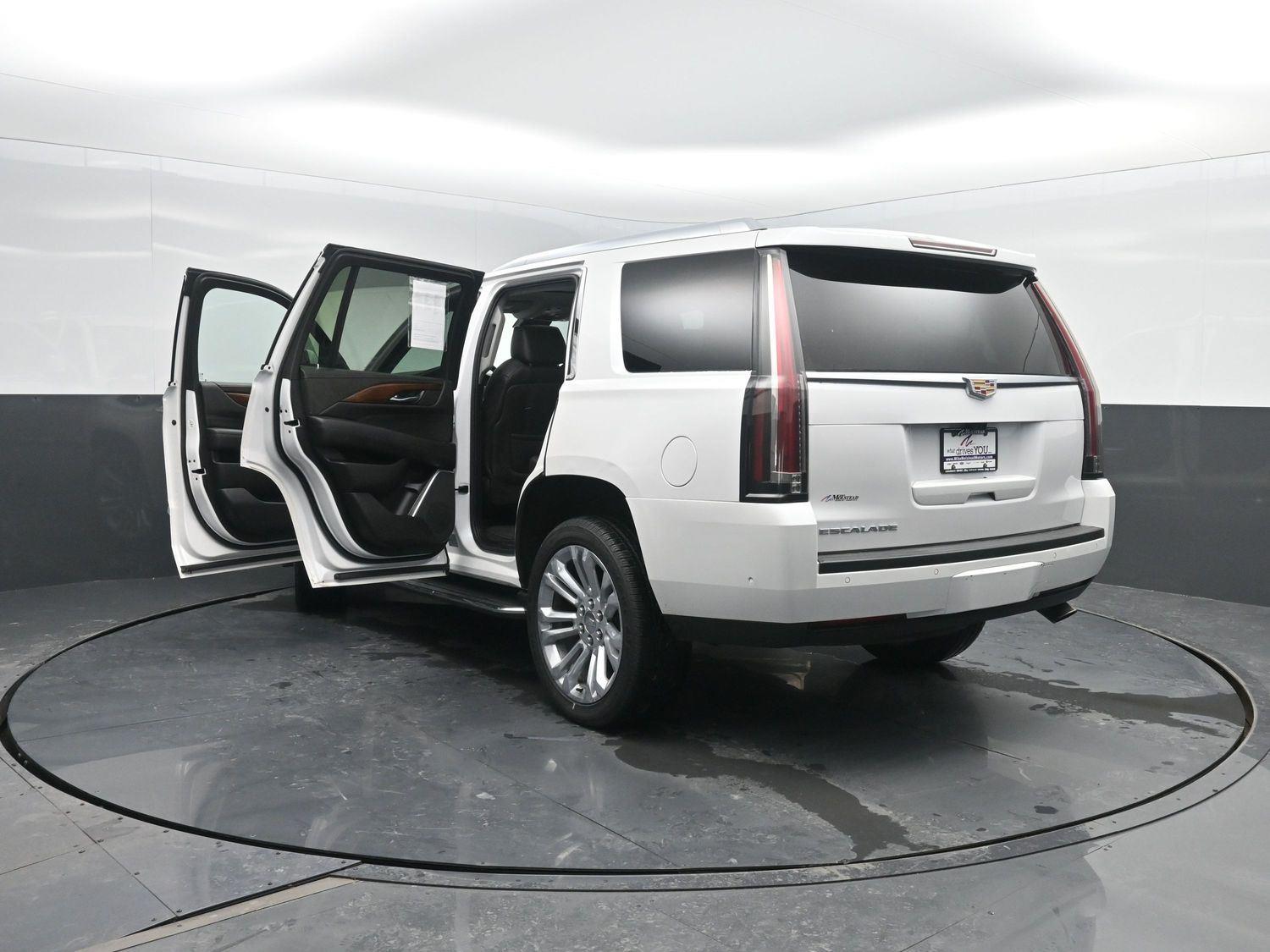 Used 2020 Crystal White Tricoat Cadillac Premium Luxury image 50