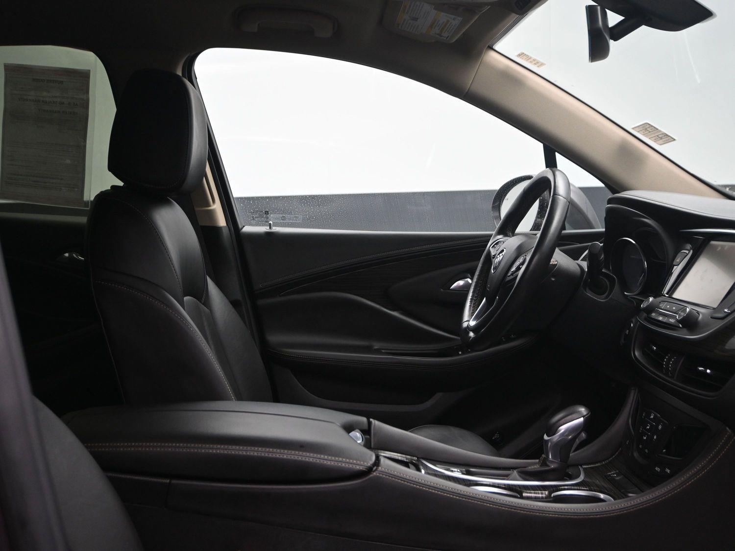 Used 2018 Midnight Amethyst Metallic Buick Essence image 10