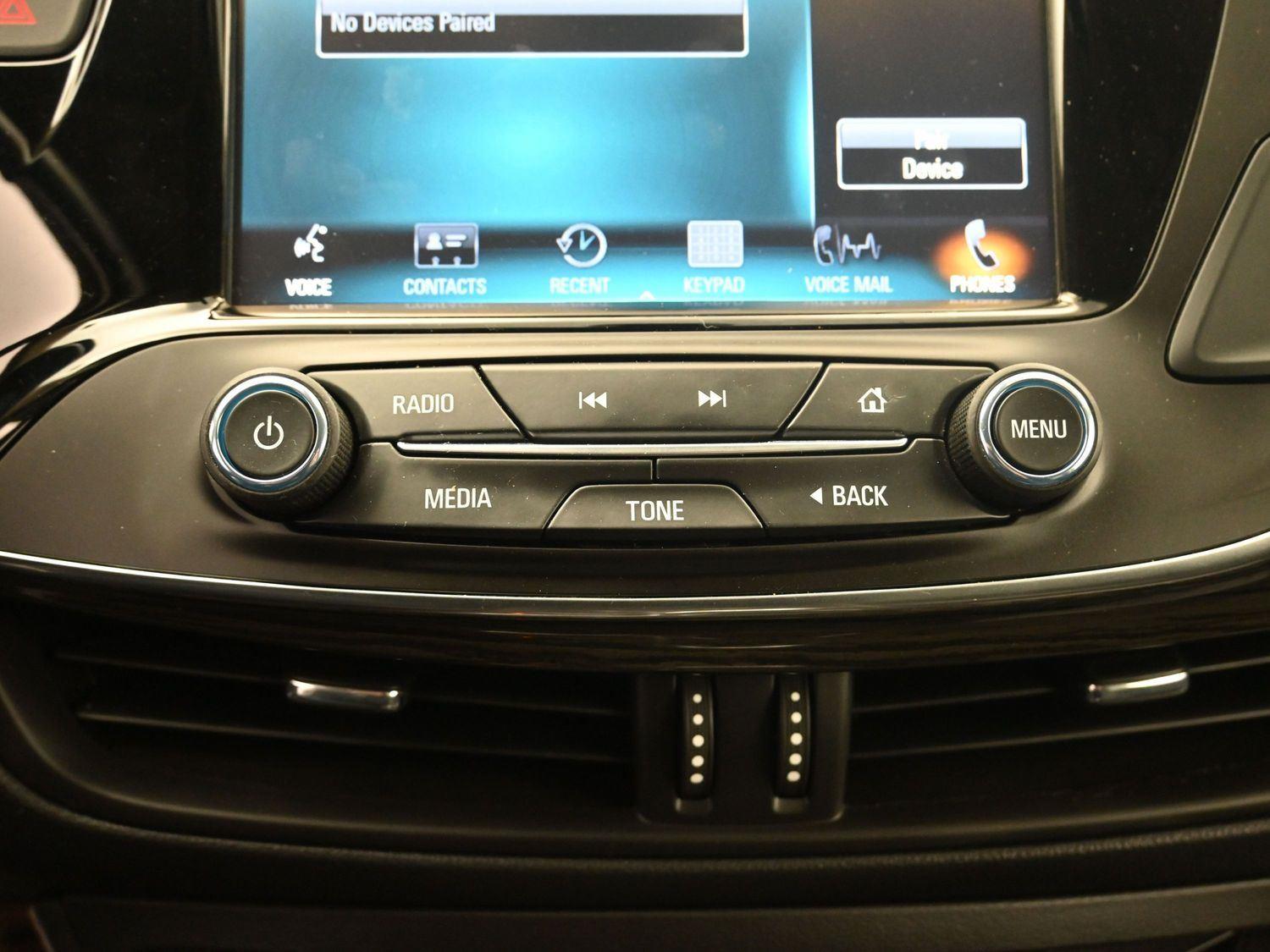 Used 2018 Midnight Amethyst Metallic Buick Essence image 28