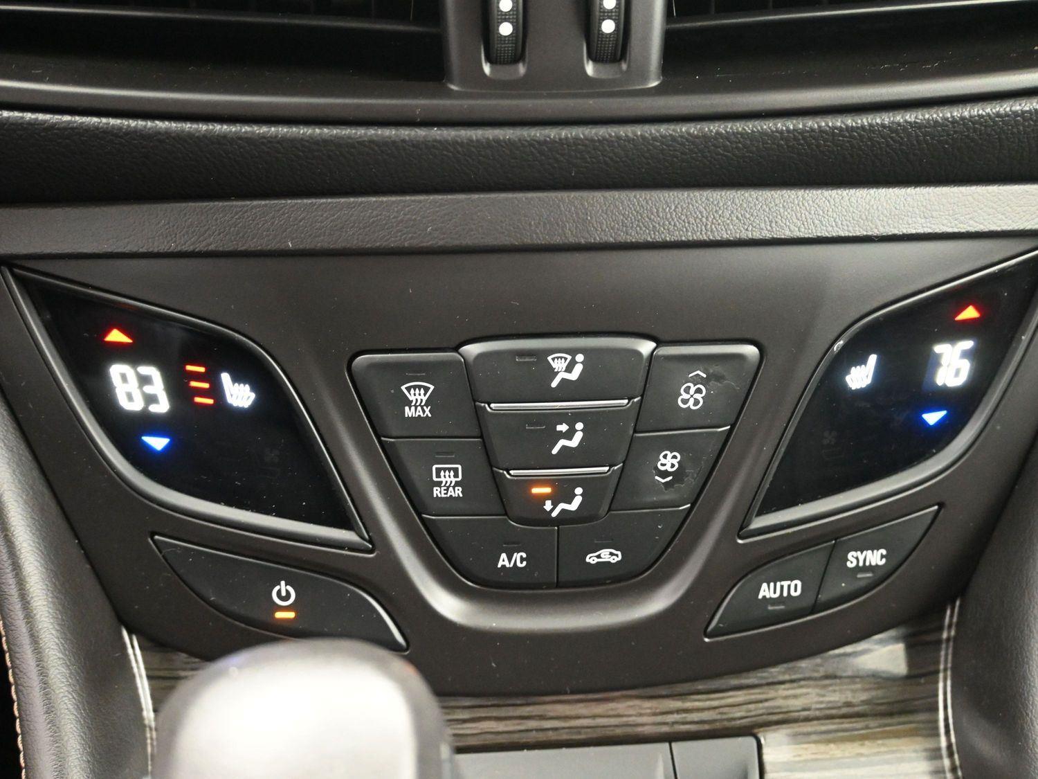 Used 2018 Midnight Amethyst Metallic Buick Essence image 29