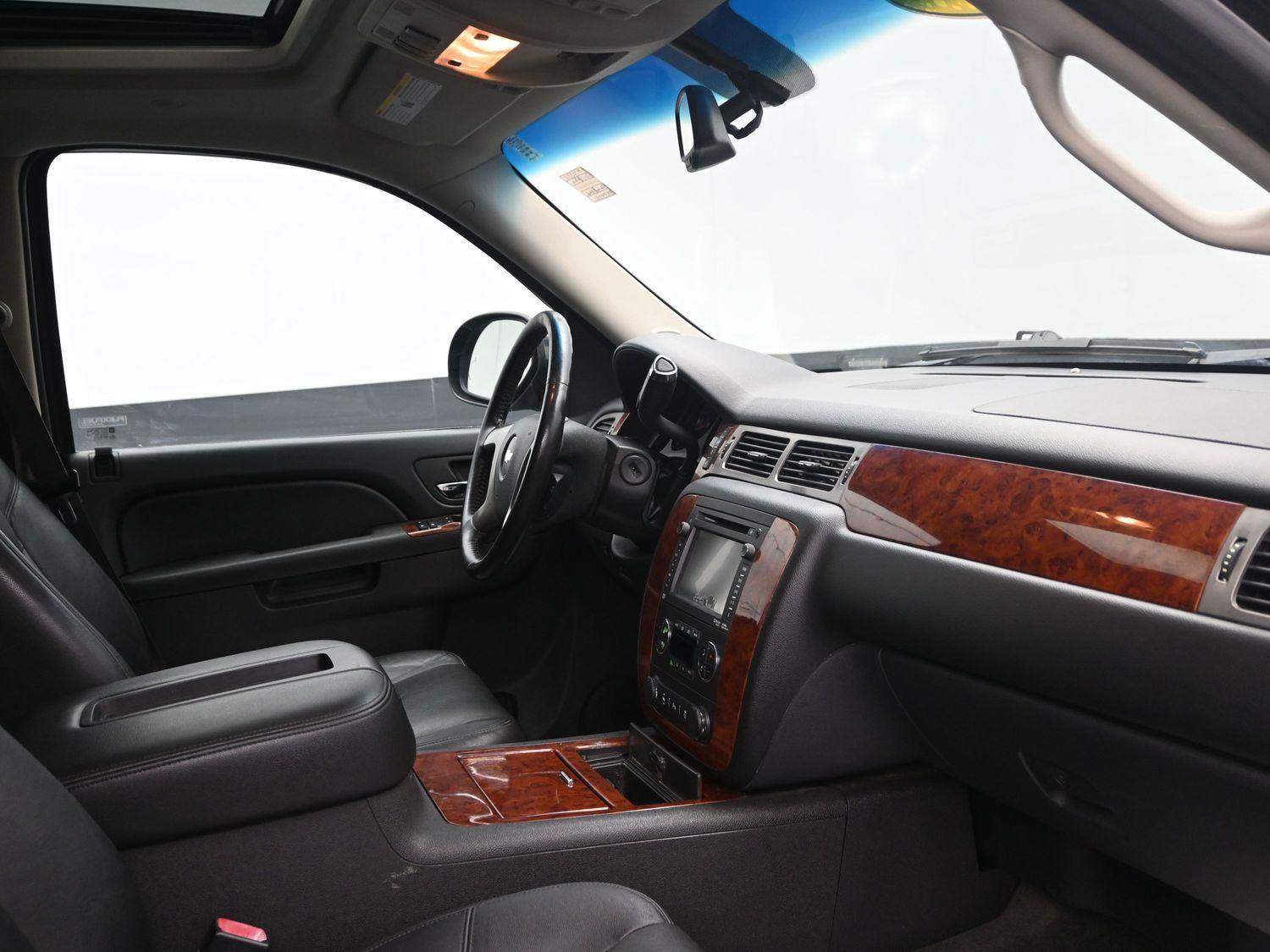 Used 2013 Black Chevrolet LTZ image 10