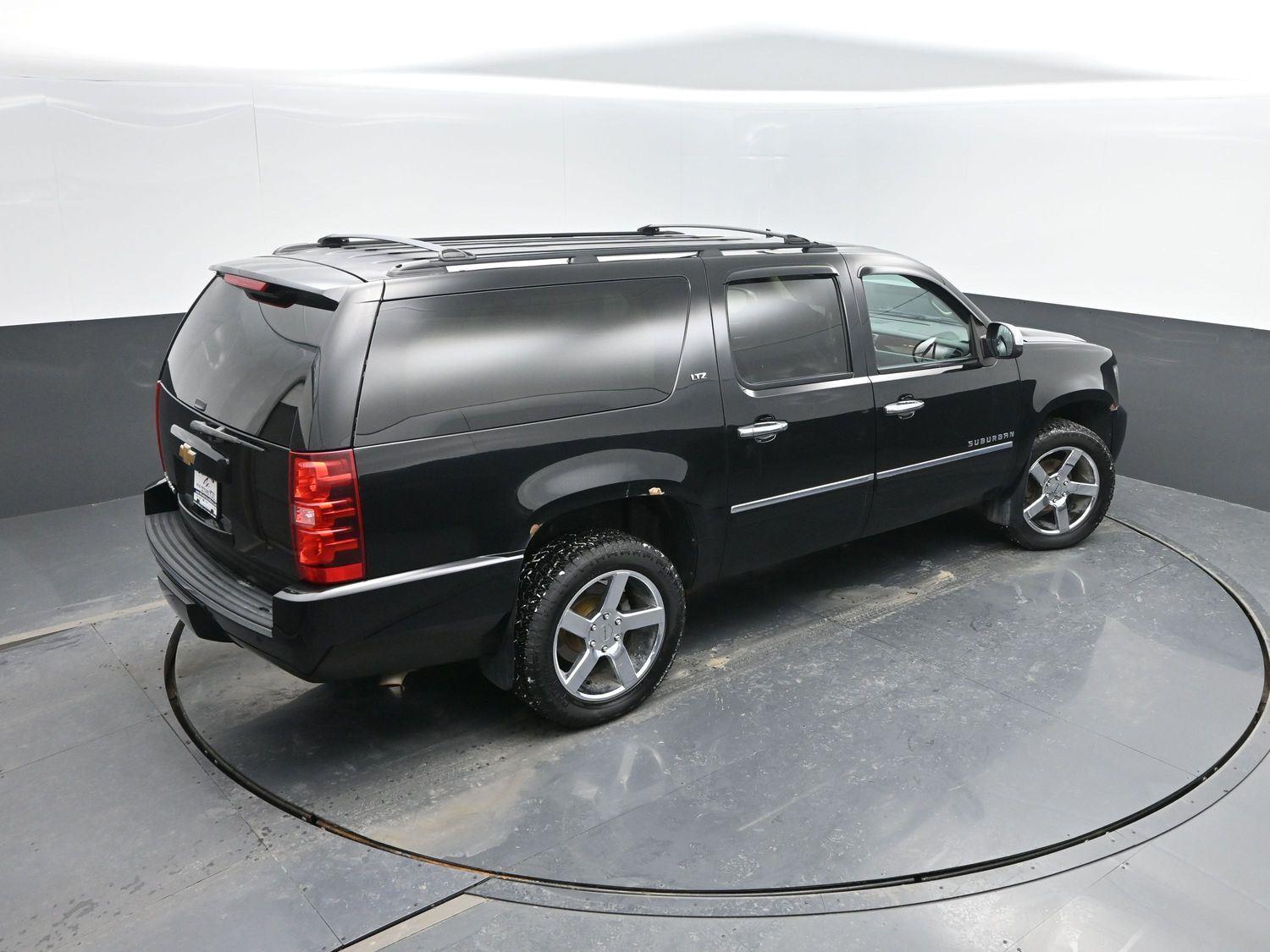 Used 2013 Black Chevrolet LTZ image 41