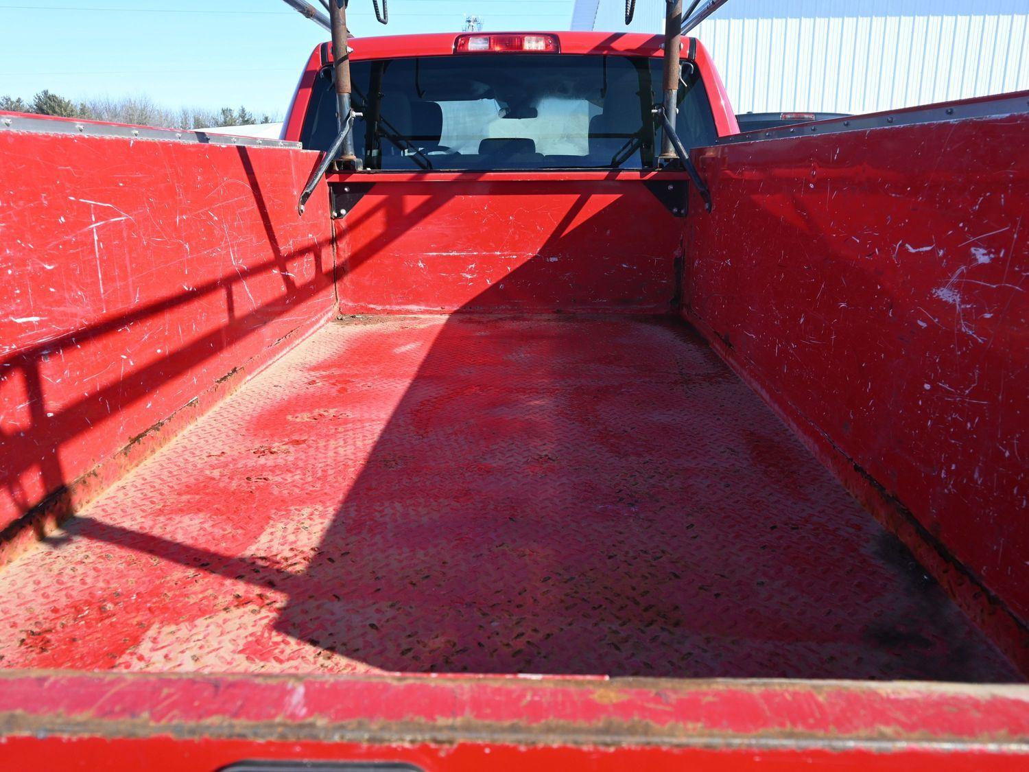 Used 2018 RED RAM TRADESMAN 4X4 CREW CAB 8