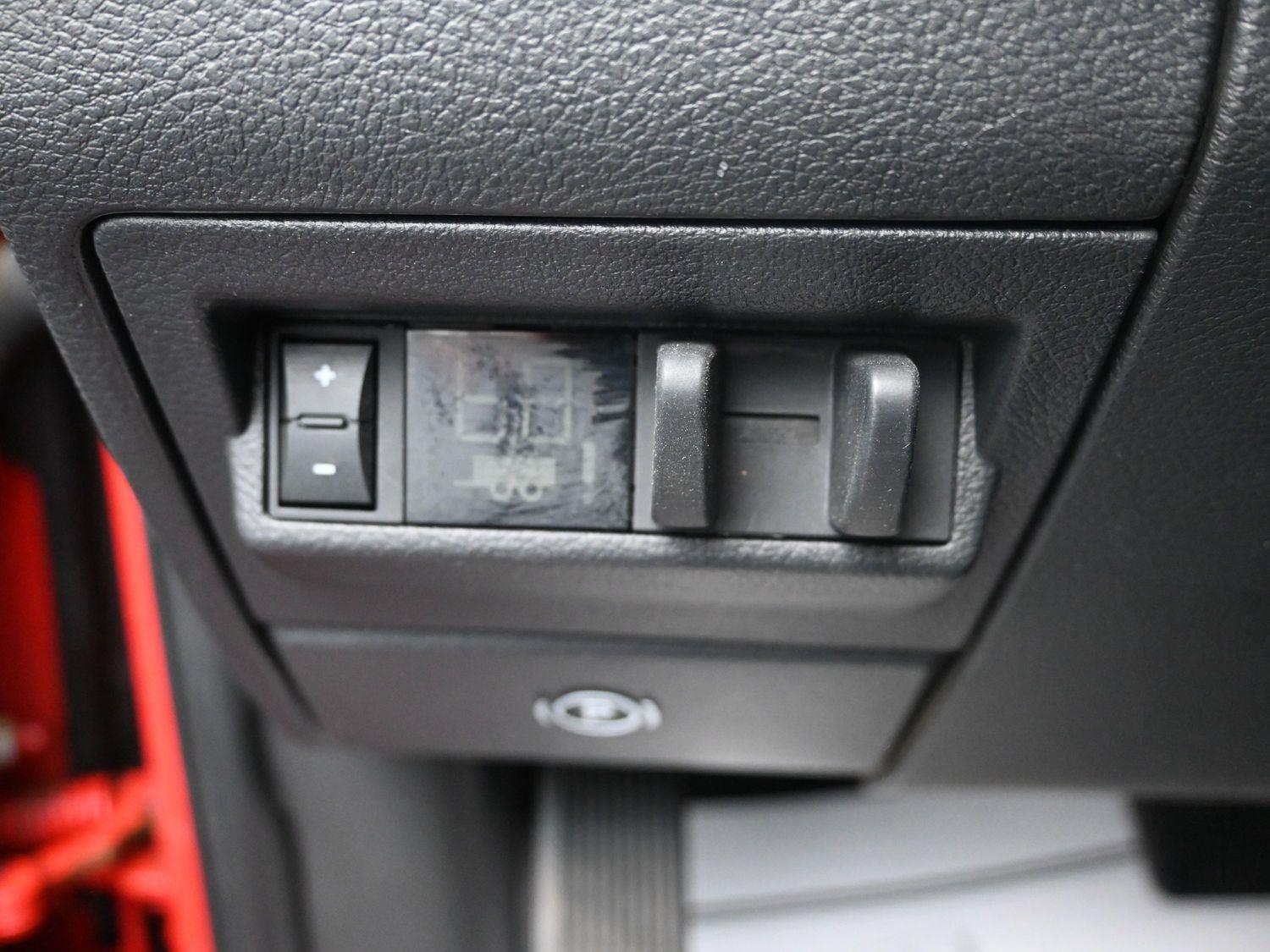 Used 2010 Flame Red Clearcoat Dodge SLT image 20