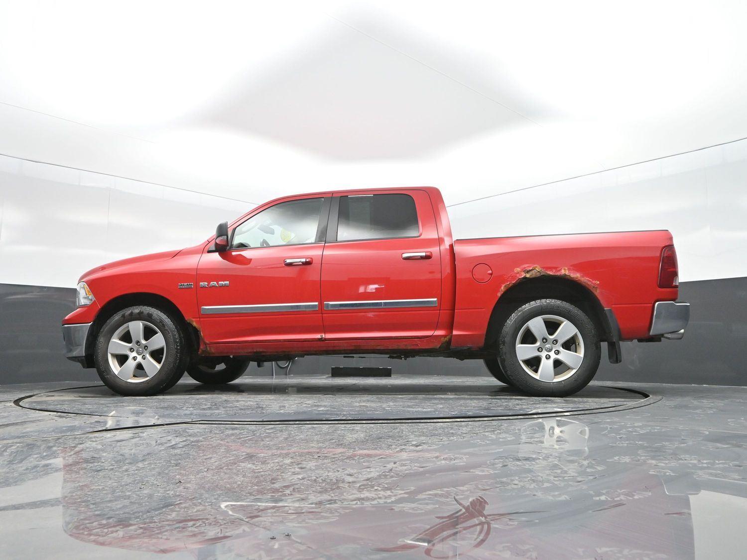 Used 2010 Flame Red Clearcoat Dodge SLT image 29
