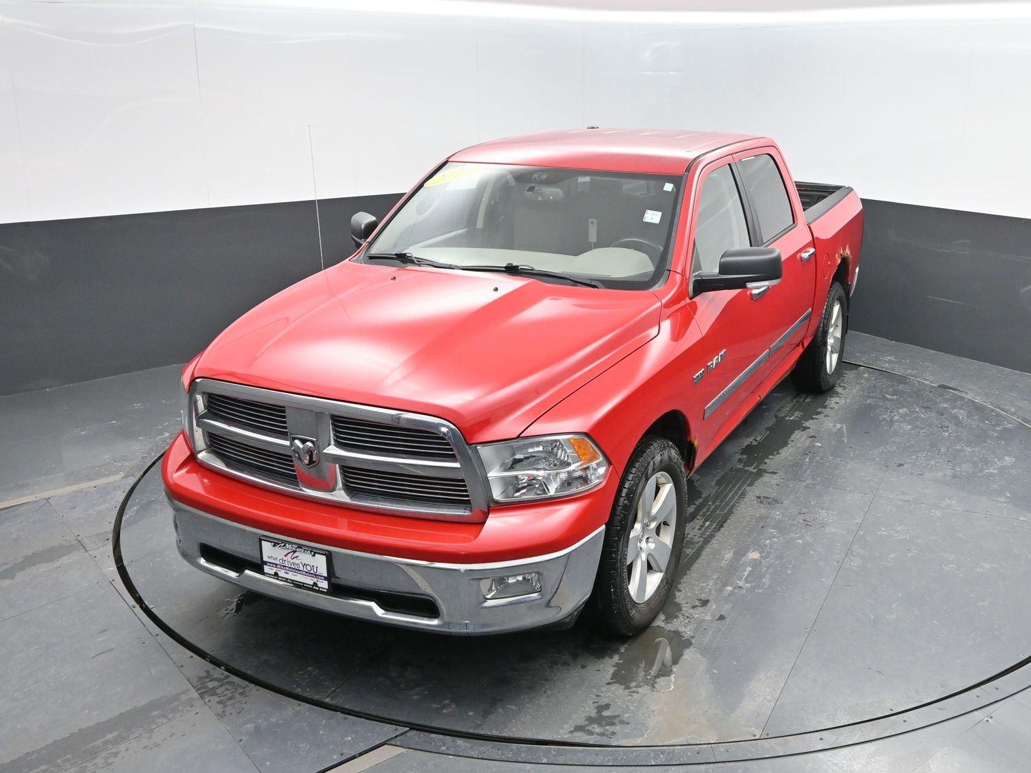 Used 2010 Flame Red Clearcoat Dodge SLT image 32