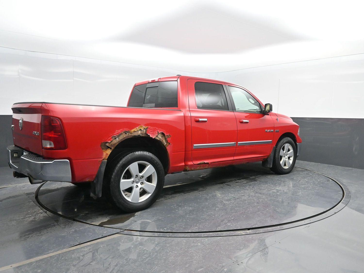 Used 2010 Flame Red Clearcoat Dodge SLT image 2