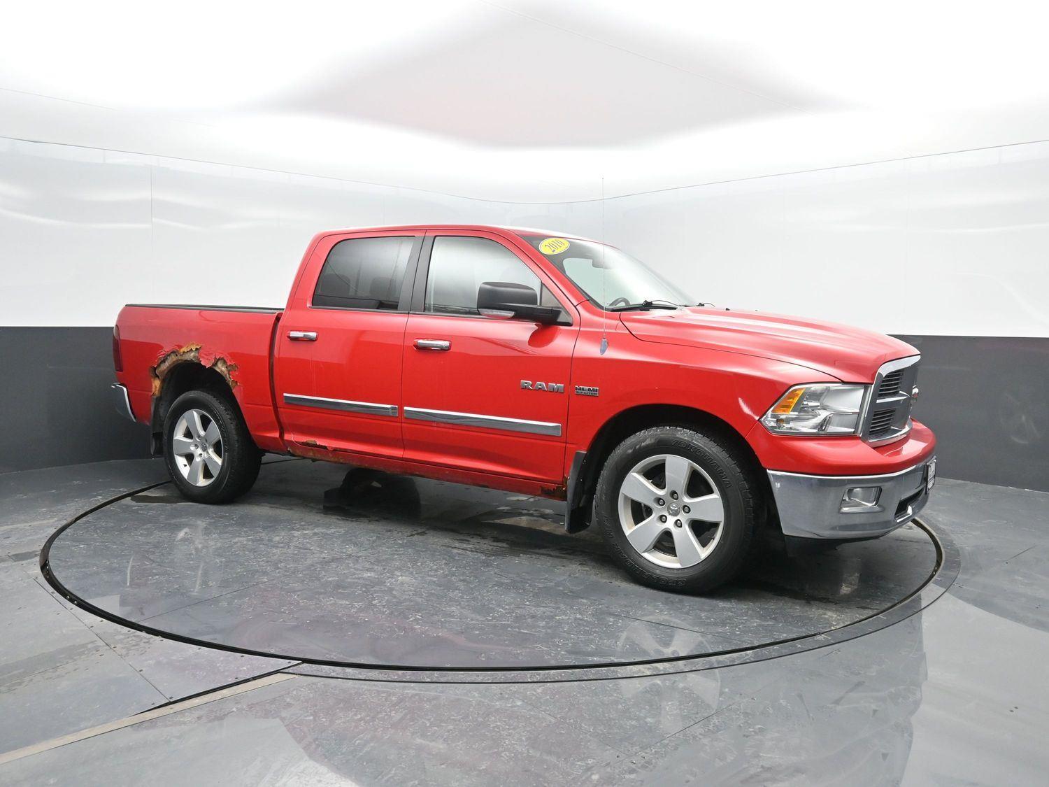 Used 2010 Flame Red Clearcoat Dodge SLT image 4