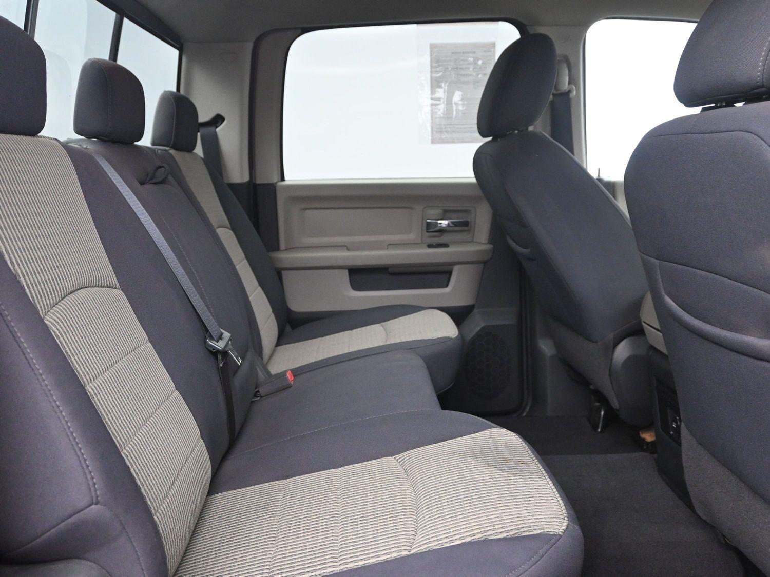 Used 2010 Flame Red Clearcoat Dodge SLT image 11