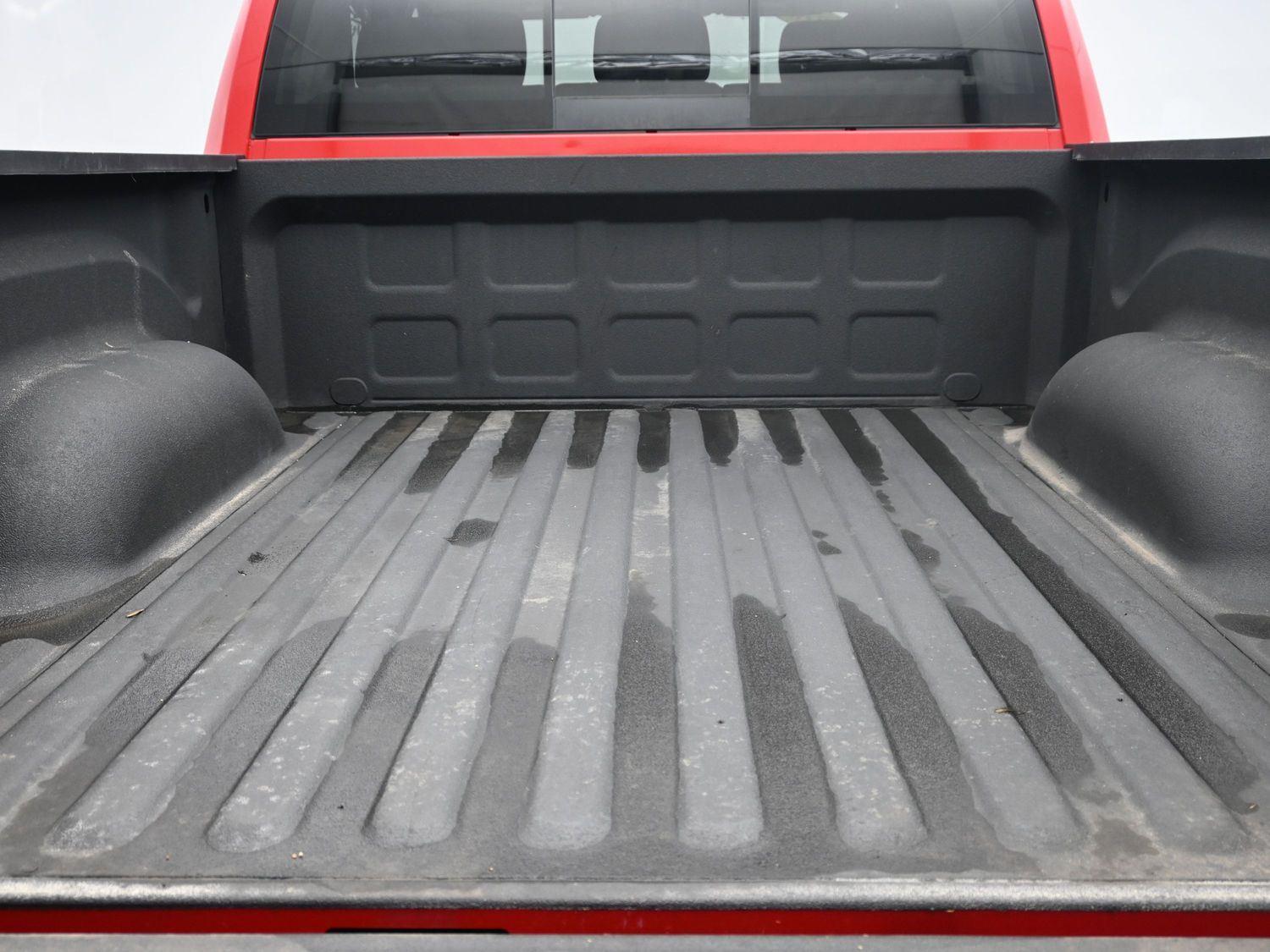 Used 2010 Flame Red Clearcoat Dodge SLT image 15